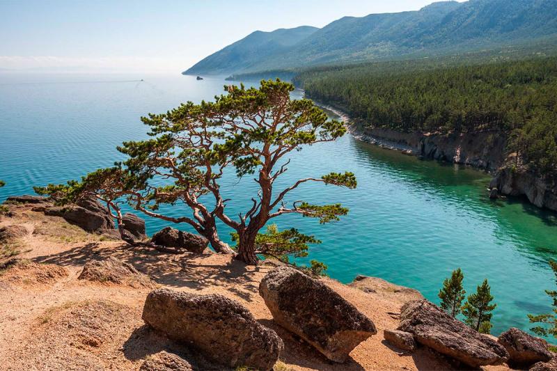 Гордость Сибири - озеро Байкал. 